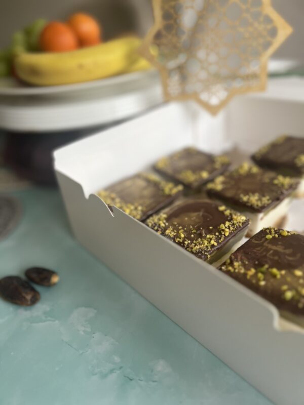 Ramadan Pistachio Kunafa Party Box (Serves 12)