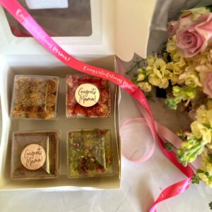 Congratulations Mama Alcohol-Free Tiramisu Treatbox & Greeting Card